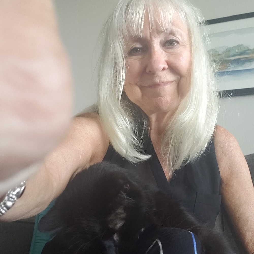 Meet your Posher, Teresa